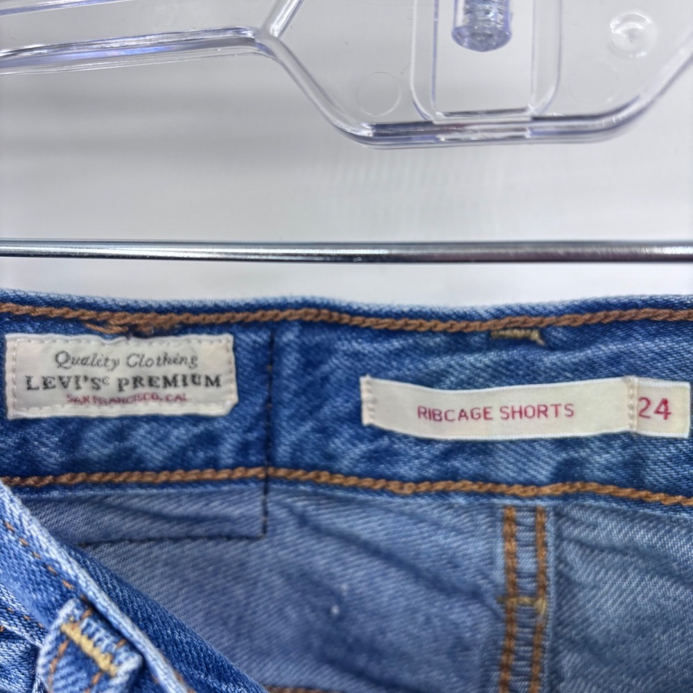 Levi's Premium Ribcage Denim Shorts Women's Size 24 Distressed Frayed‎ Blue - Picture 5 of 8